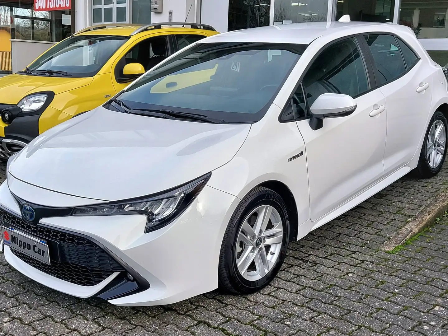 Toyota Corolla 1.8h Active CVT Bianco - 2