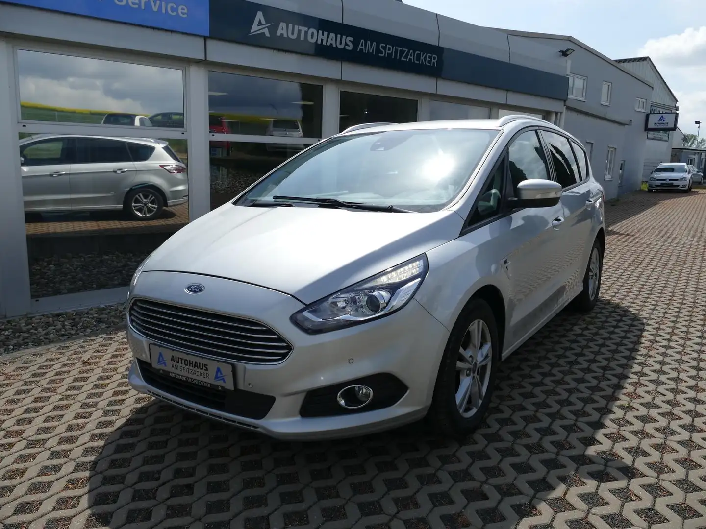 Ford S-Max 1.5 EcoBoost Business 7-Sitzer Silber - 2