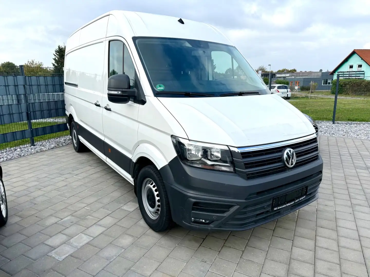 Volkswagen Crafter Kasten35 4Motion mittel+hoch Klima Navi Weiß - 1