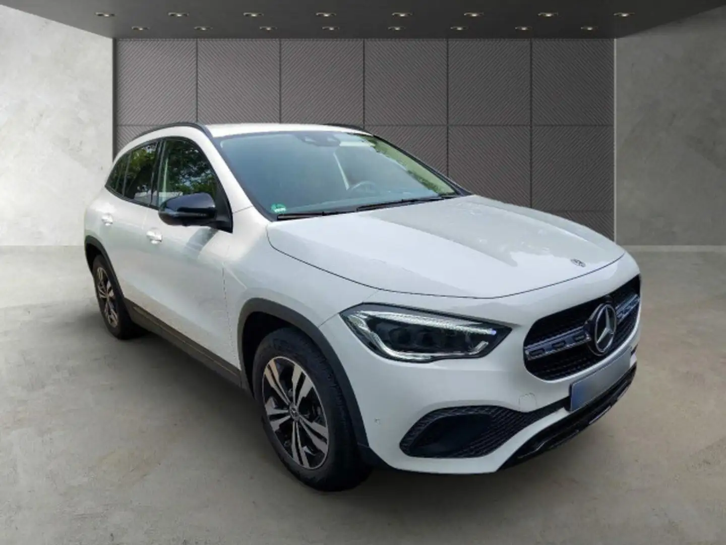 Mercedes-Benz GLA 200 Progressive Automatik LED 360° NAVI AHK Weiß - 2