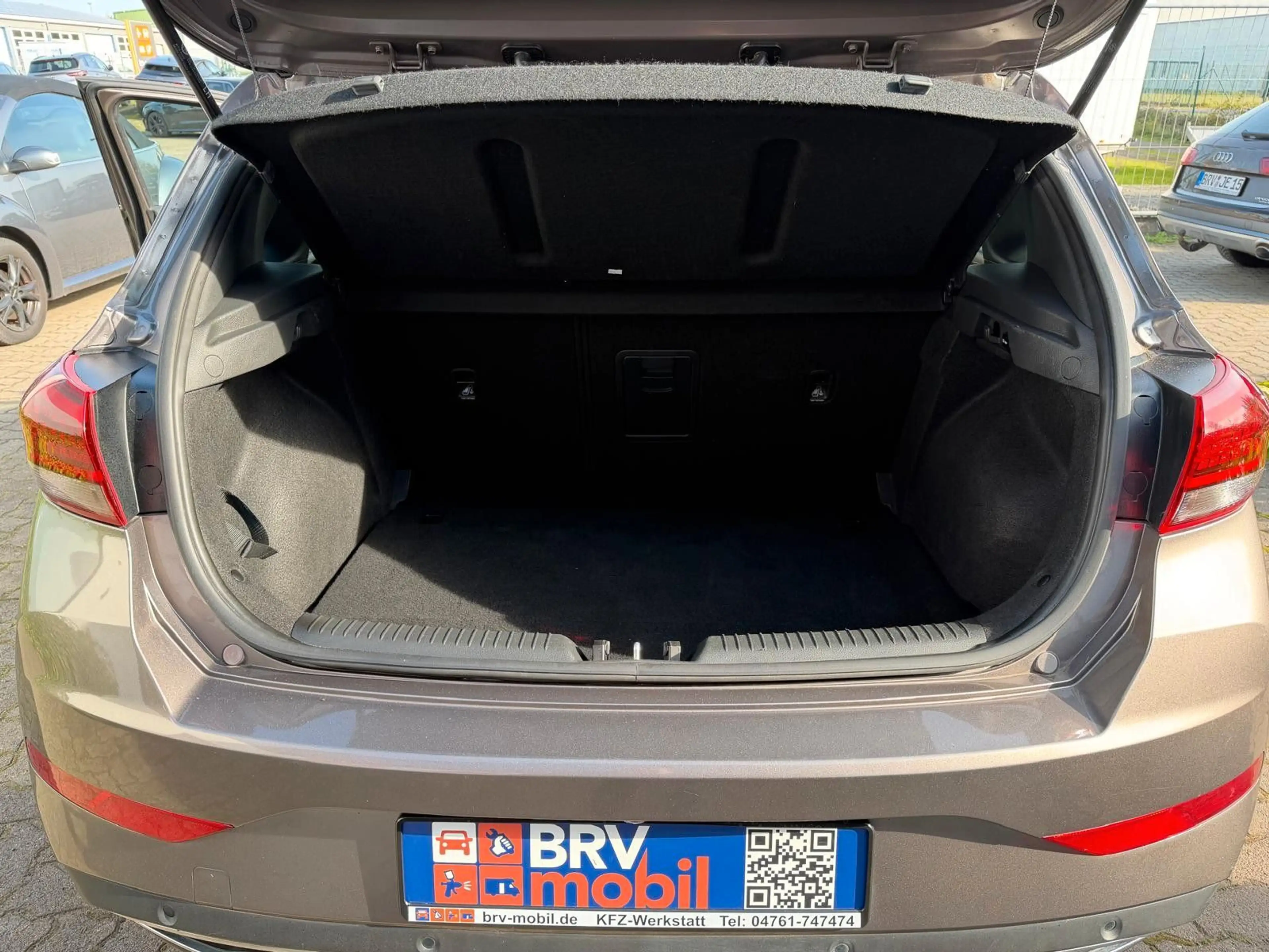 Hyundai i30 i30 Edition 30+ Mild-Hybrid/Navi/Kamera/LED/SHZ — photo 11