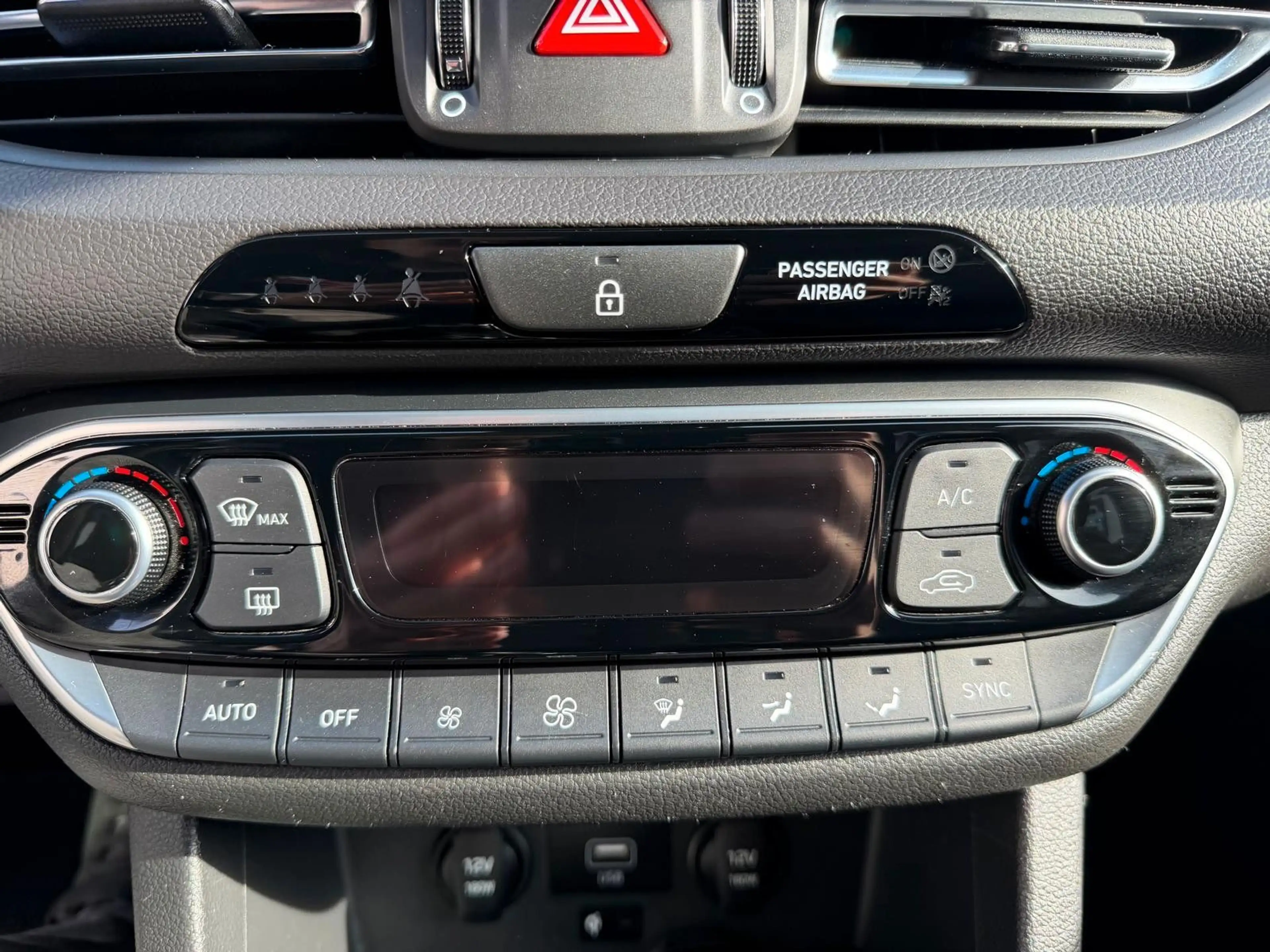 Hyundai i30 i30 Edition 30+ Mild-Hybrid/Navi/Kamera/LED/SHZ — photo 15
