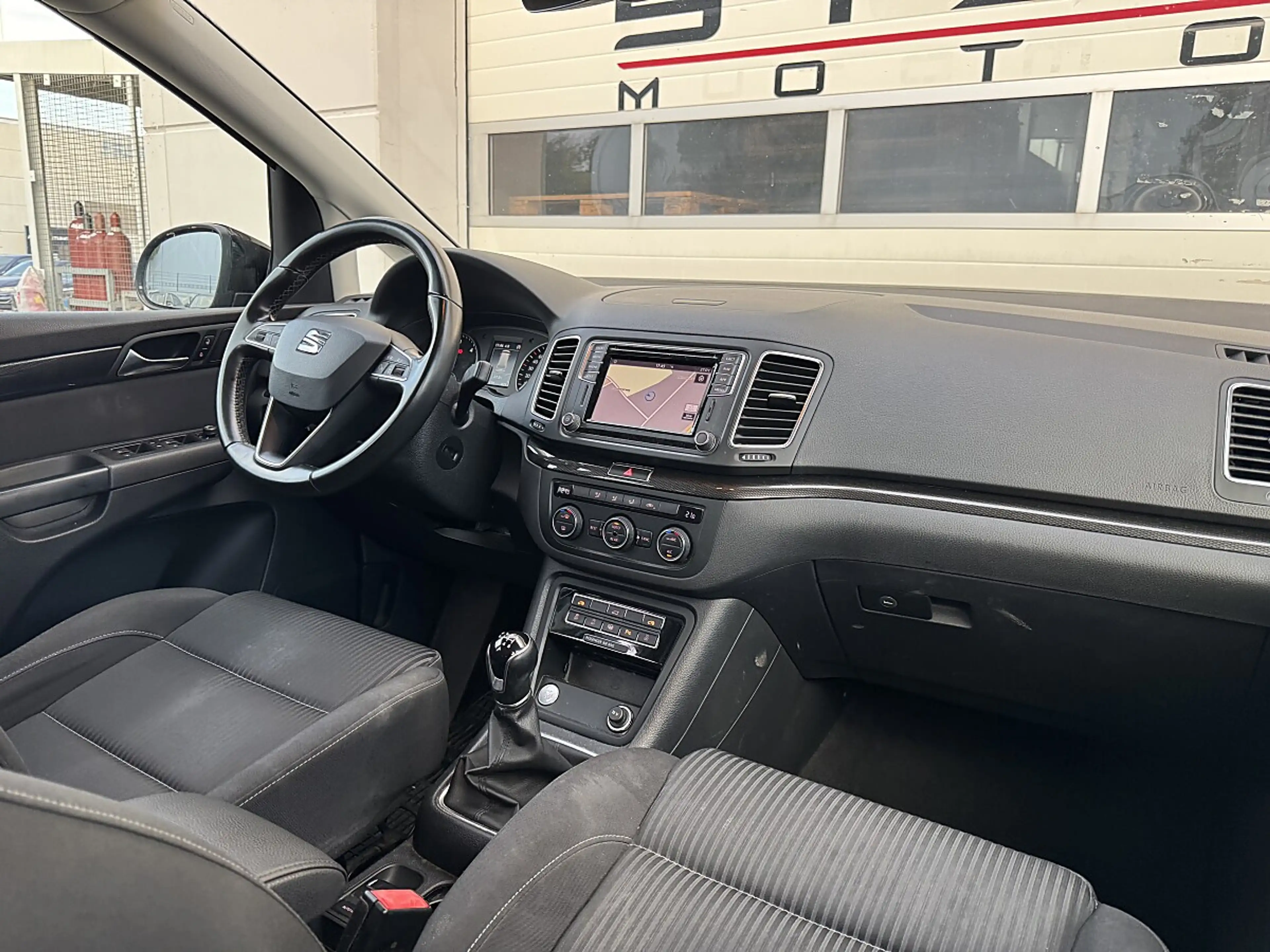 SEAT Alhambra Family 2,0 TDI|7-Sitzer|Rückfahrkamera|Navi|Par... — photo 13