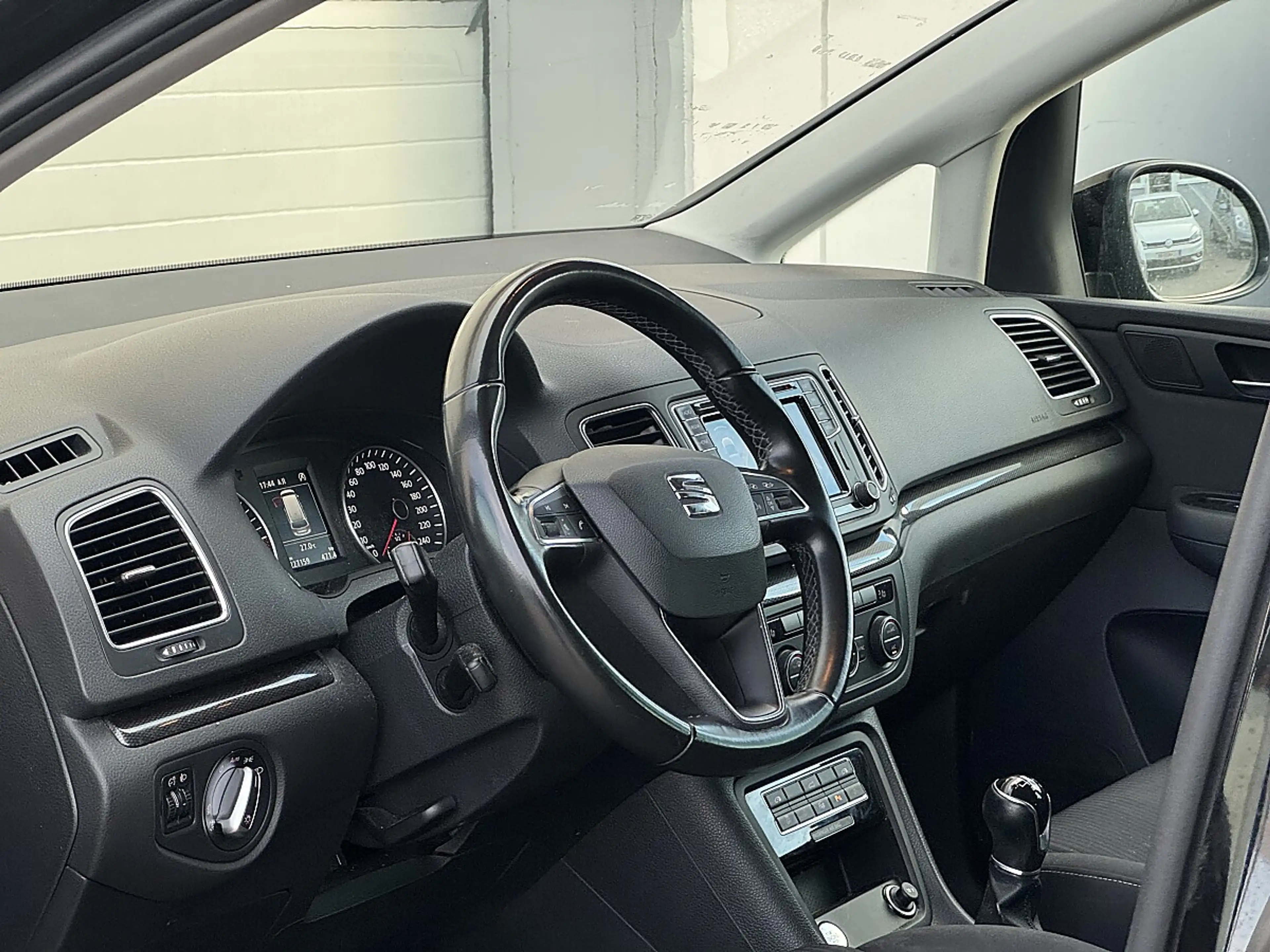 SEAT Alhambra Family 2,0 TDI|7-Sitzer|Rückfahrkamera|Navi|Par... — photo 9