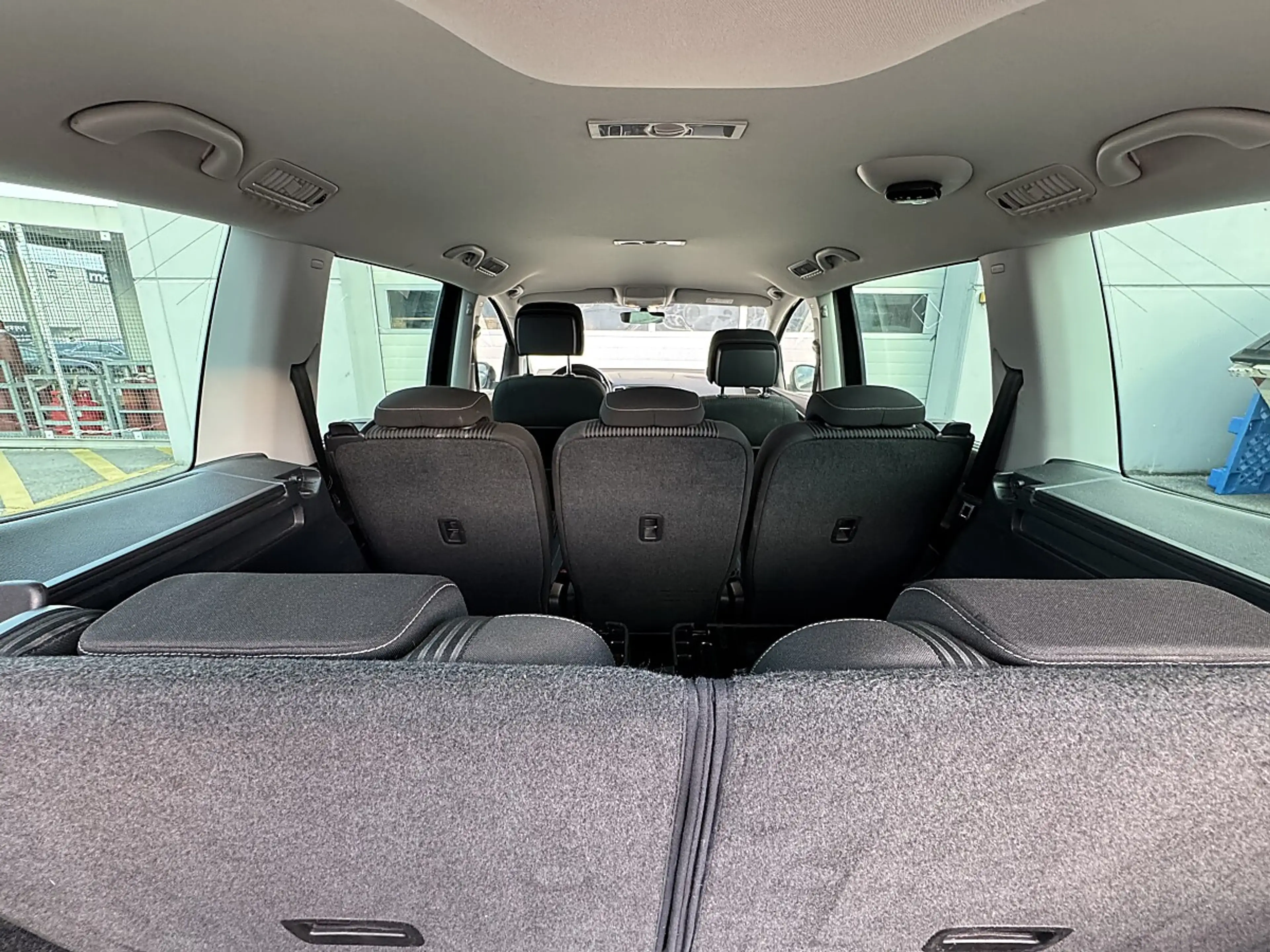 SEAT Alhambra Family 2,0 TDI|7-Sitzer|Rückfahrkamera|Navi|Par... — photo 14