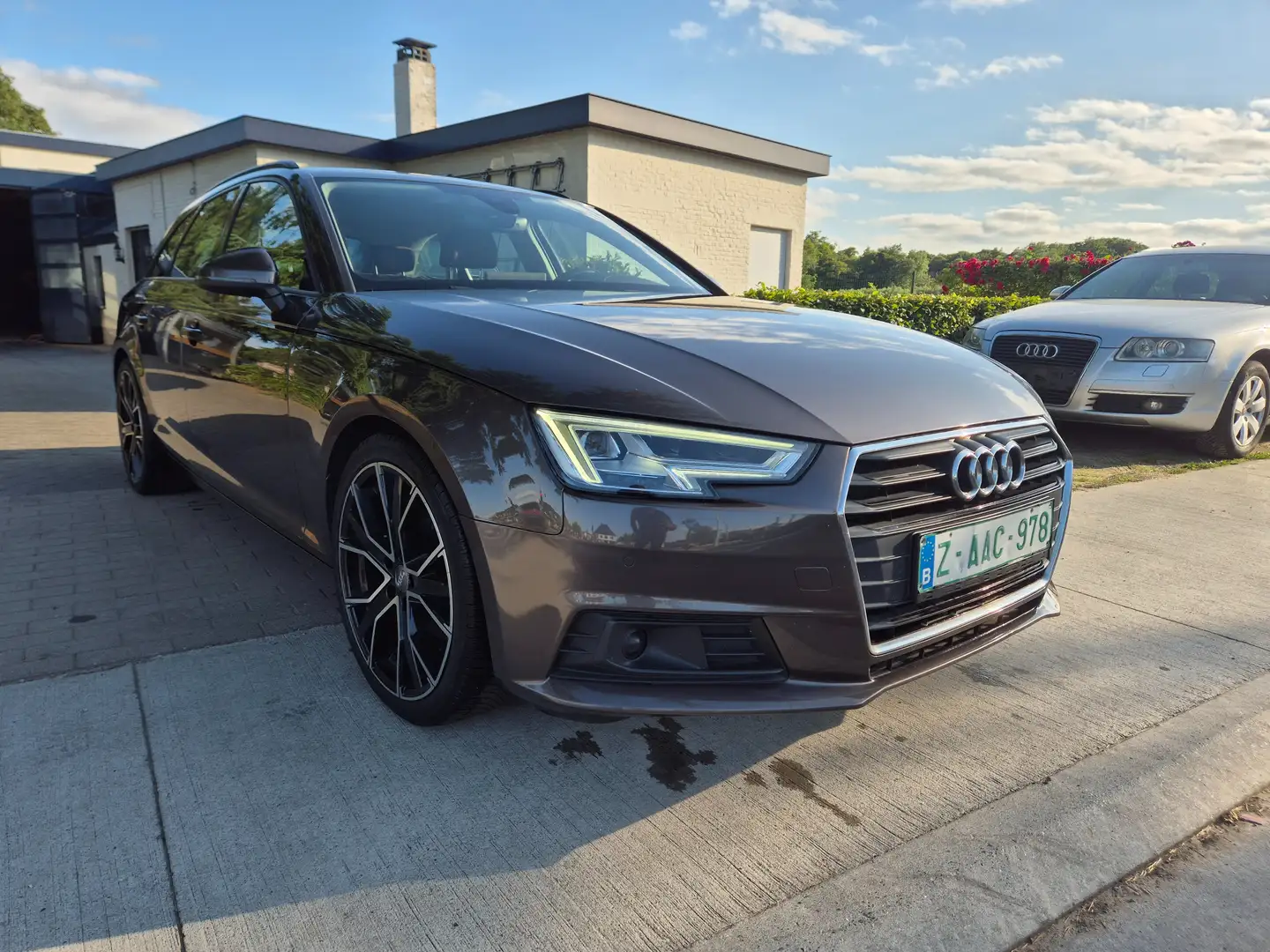 Audi A4 A4 Avant 2.0 TDI ultra S tronic sport Brun - 2