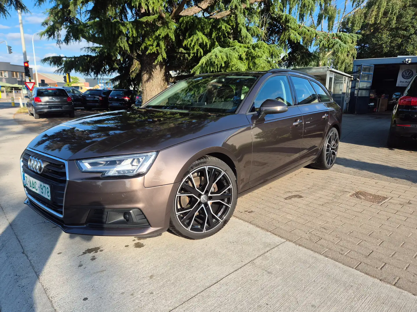 Audi A4 A4 Avant 2.0 TDI ultra S tronic sport Brun - 1