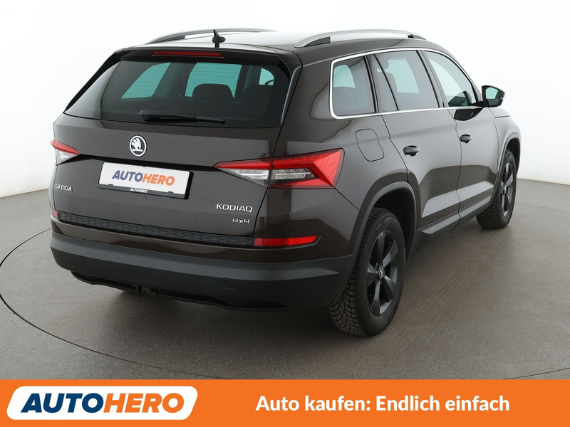 Skoda Kodiaq 2.0 TDI Style 4x4 Aut.*NAVI*TEMPO*PDC*SHZ* — photo 6
