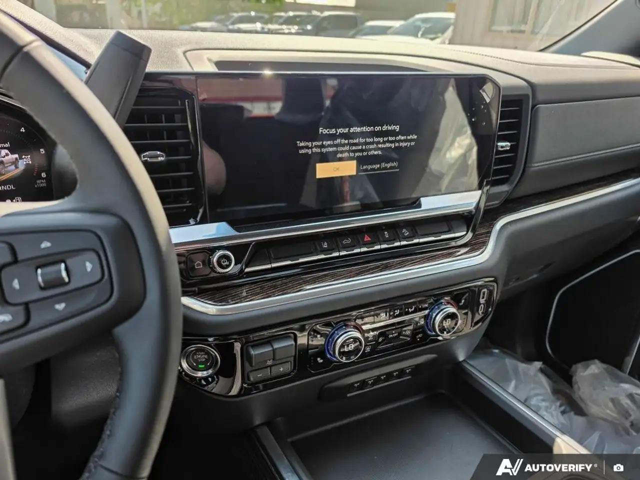 GMC Sierra 3500HD снимка GMC Sierra 3500HD