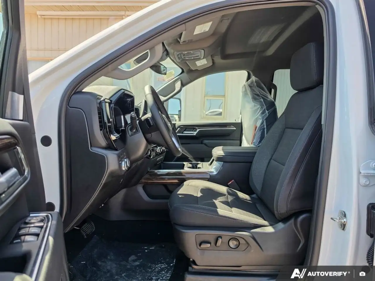 GMC Sierra 3500HD снимка GMC Sierra 3500HD