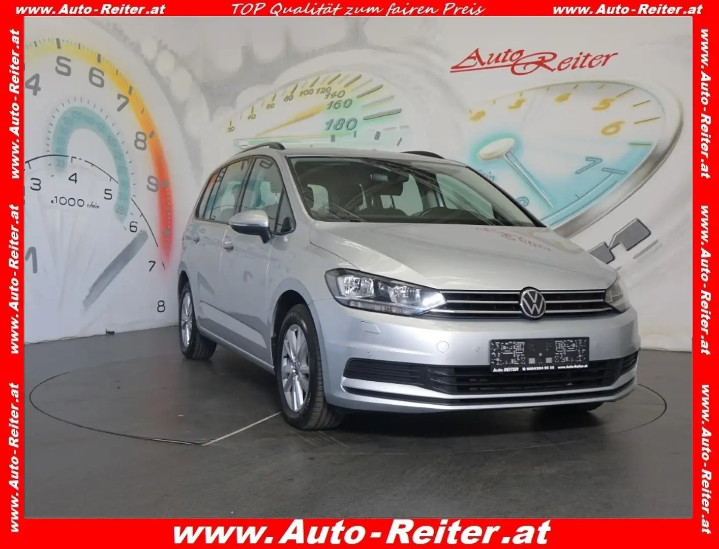 Volkswagen Touran Sky 2,0 SCR TDI DSG *NAVI RFK ACC* Silber - 1