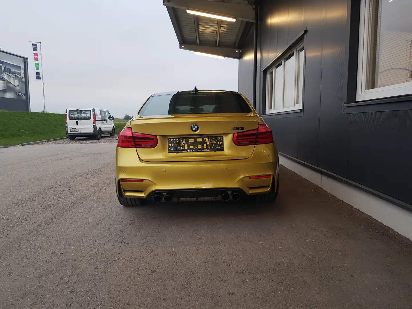 BMW M3 M3 M-DKG Aut. (F80) Giallo - 1
