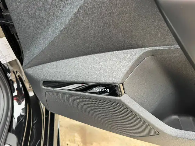 Audi RS3 view 12