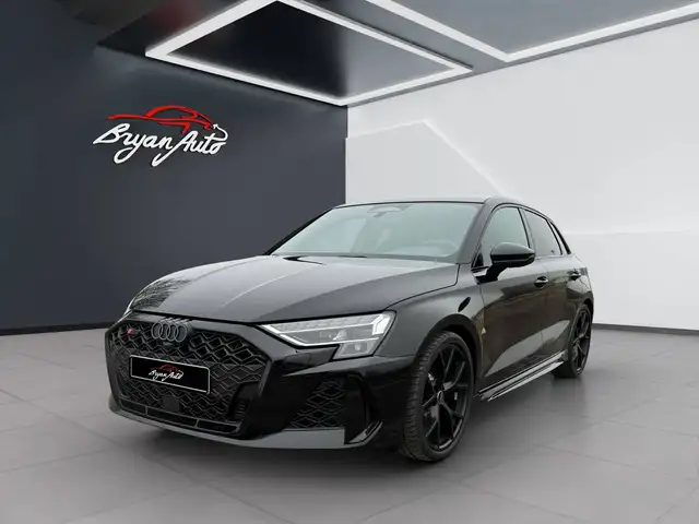Audi RS3 view 6