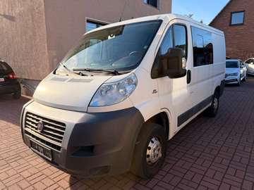 Kombi 30 115 6-SITZER+1.HAND