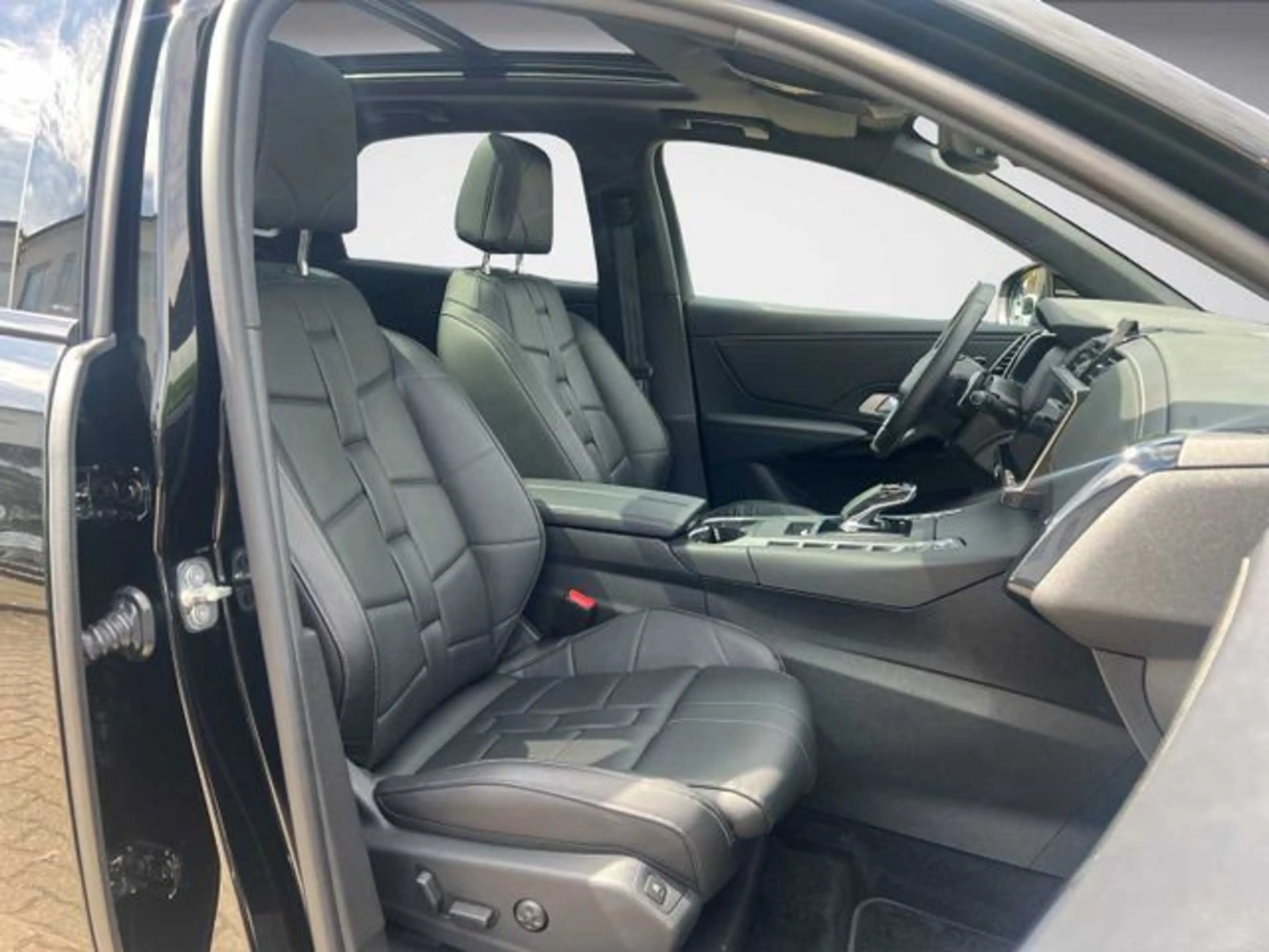 DS Automobiles DS 7 BlueHDI 130 Aut. OPERA LEDER Panoramadach — photo 11