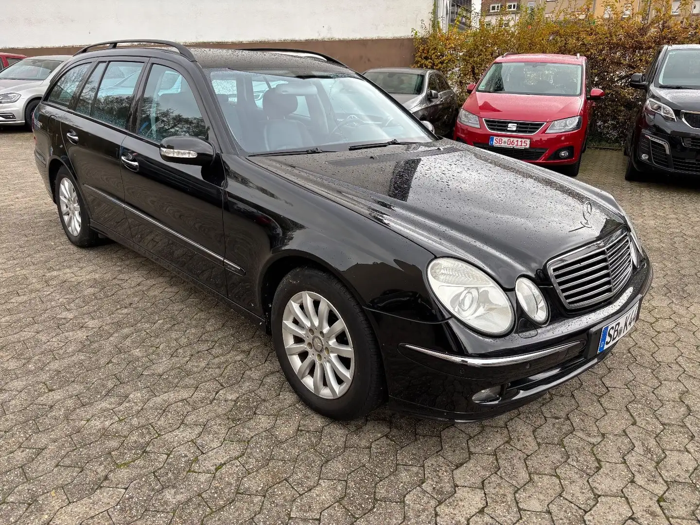 Mercedes-Benz E 350 neue Steuerkette und Top Ausstattung Noir - 2