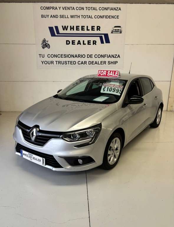 Renault Megane Pequeño Manual de 5 Puertas - foto 1