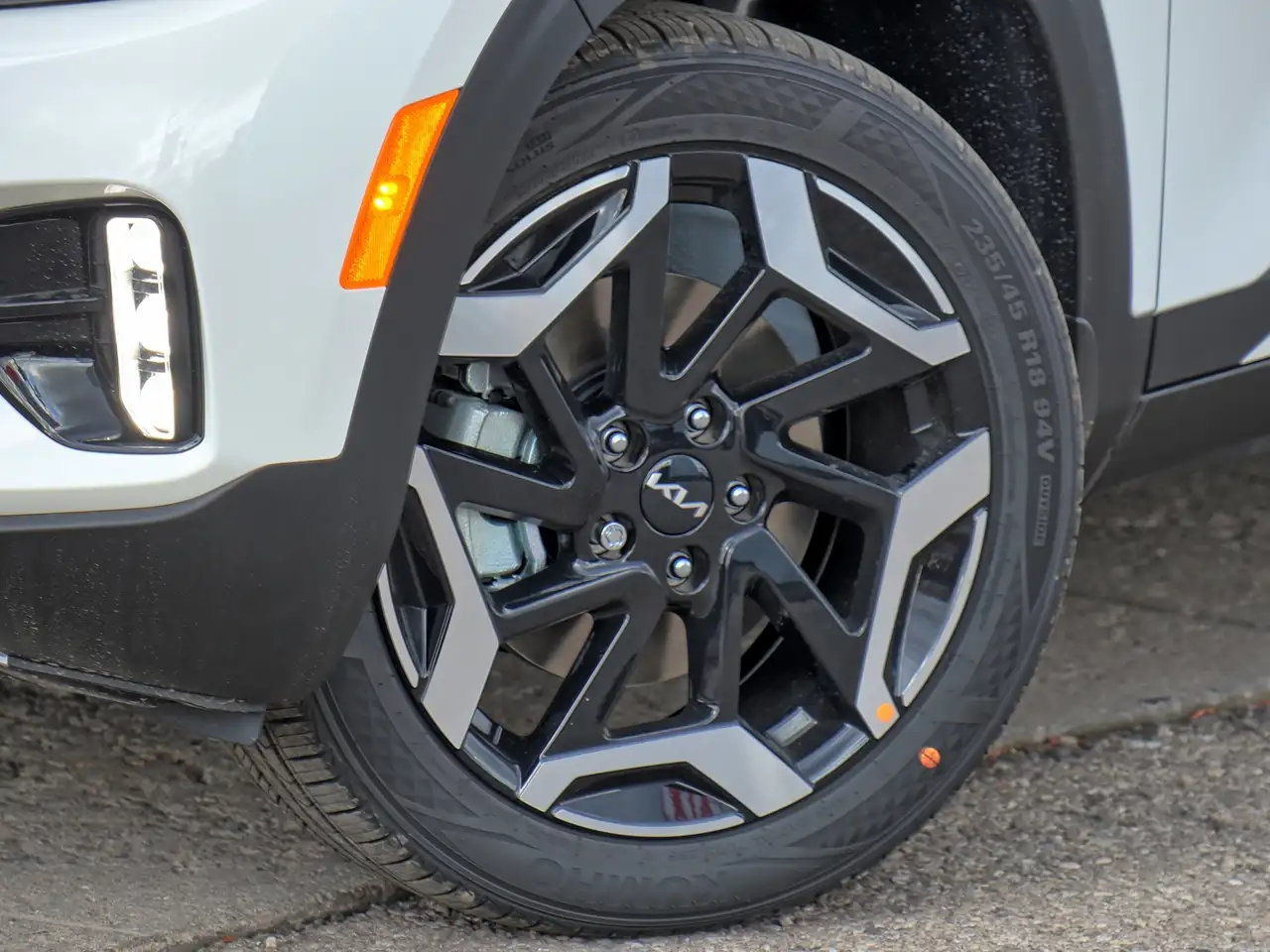 Kia Seltos снимка Kia Seltos