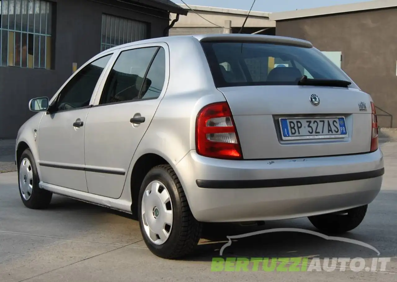 Skoda Fabia 5p 1.4 16v Comfort 75cv METANO Manuale, foto 6
