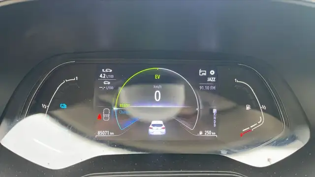 Renault Clio view 12
