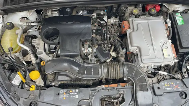 Renault Clio view 15