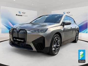 xDrive40 Sportpaket AHK 360 HEAD-UP
