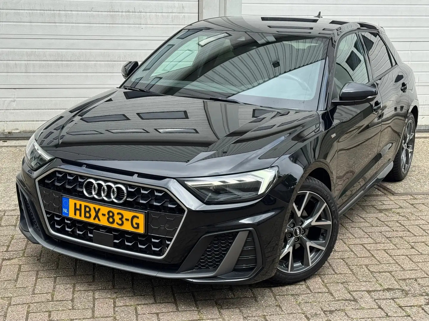 Audi A1 Sportback 30 TFSI S Line Virtual/Led/Pre sense/Aut Zwart - 1