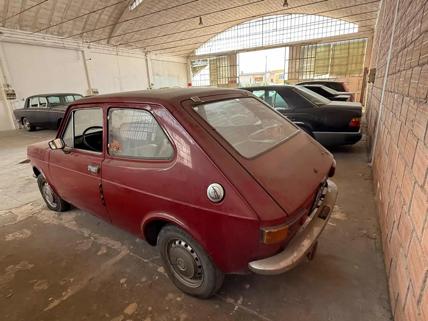 Fiat 127 900 3 porte  Special Czerwony - 2