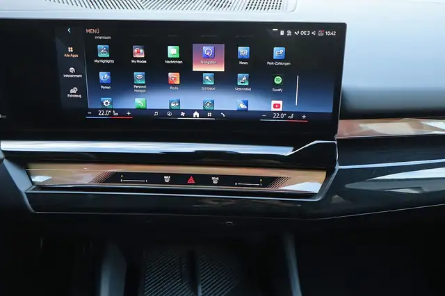 BMW i5 Touring eDrive40 81,2kWh  M Sportpaket Pro NP €... Ansicht 18