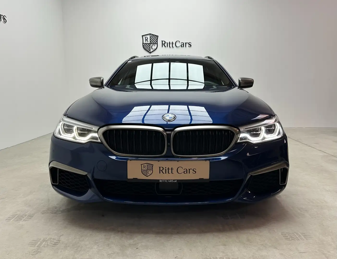 BMW 550 xDrive - Quadturbo - HeadUp - Massage - B&W -&Mehr Blau - 2