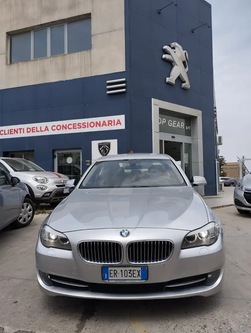 BMW 520 Serie 5 F10 Berlina 520d Business auto Grau - 2