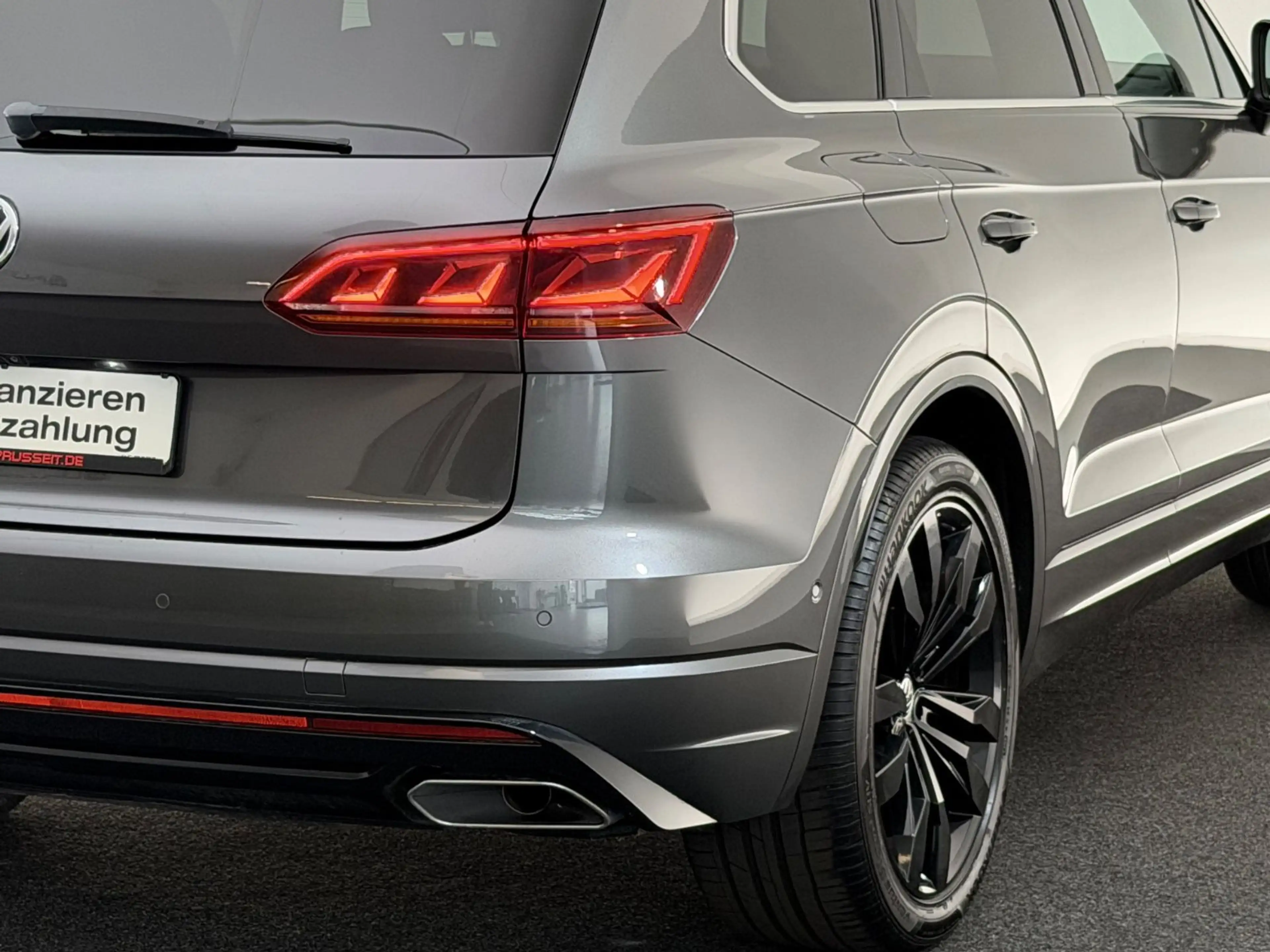 Volkswagen Touareg 3.0 4Mo.*ELEGANCE*R LINE-MATRIX-PANO-AHK — photo 11