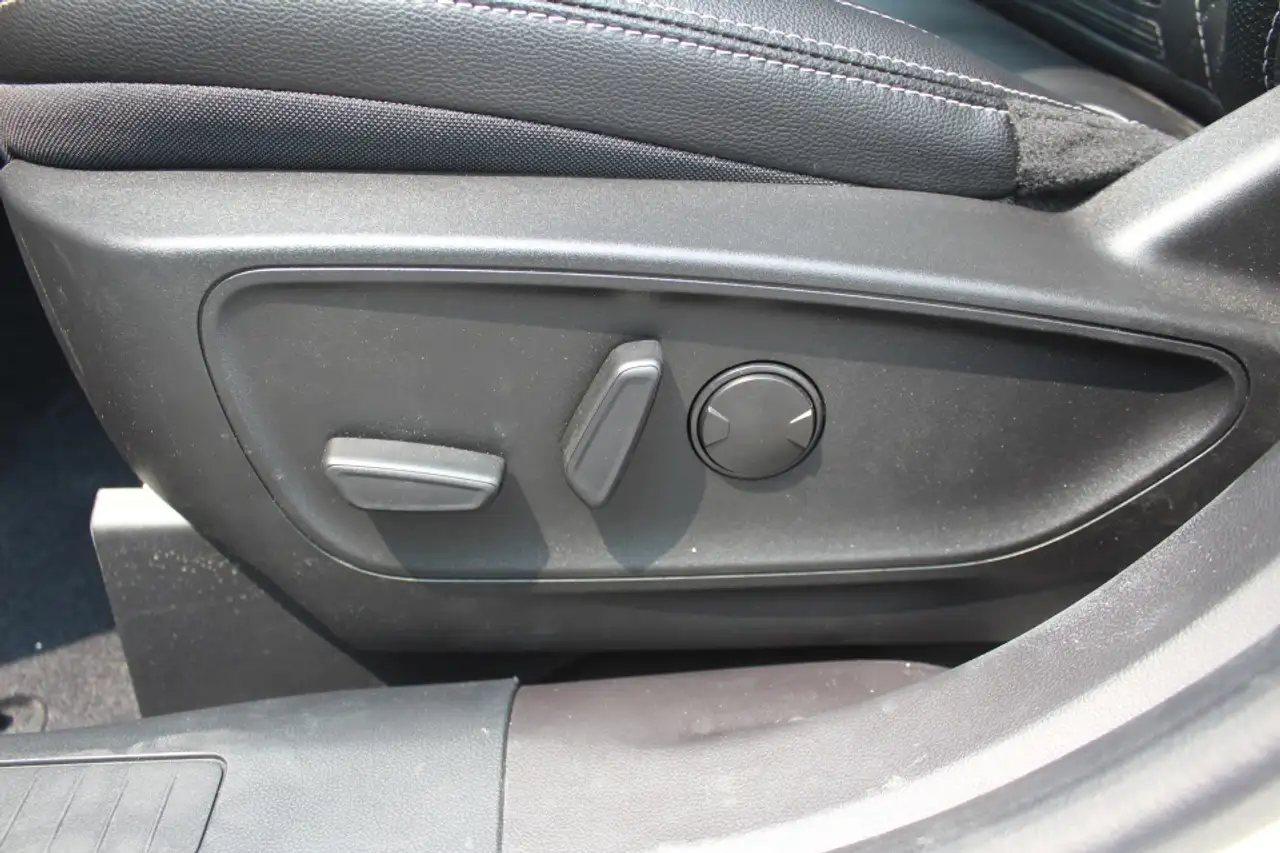 Ford Escape снимка Ford Escape