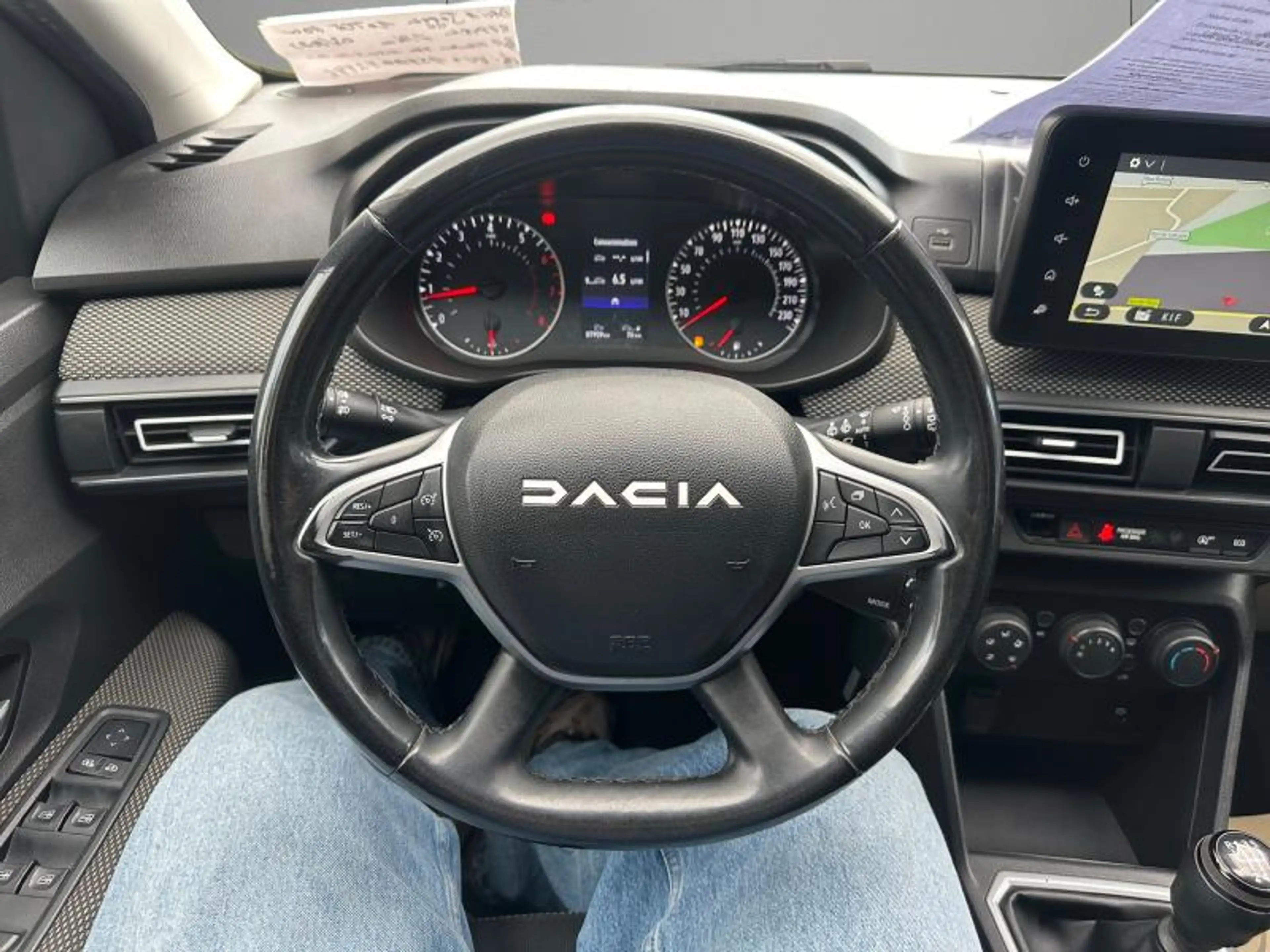 Dacia Jogger 1.0 110cv 7pl gris 03/23 87958km Airco GPS Cruise — photo 12