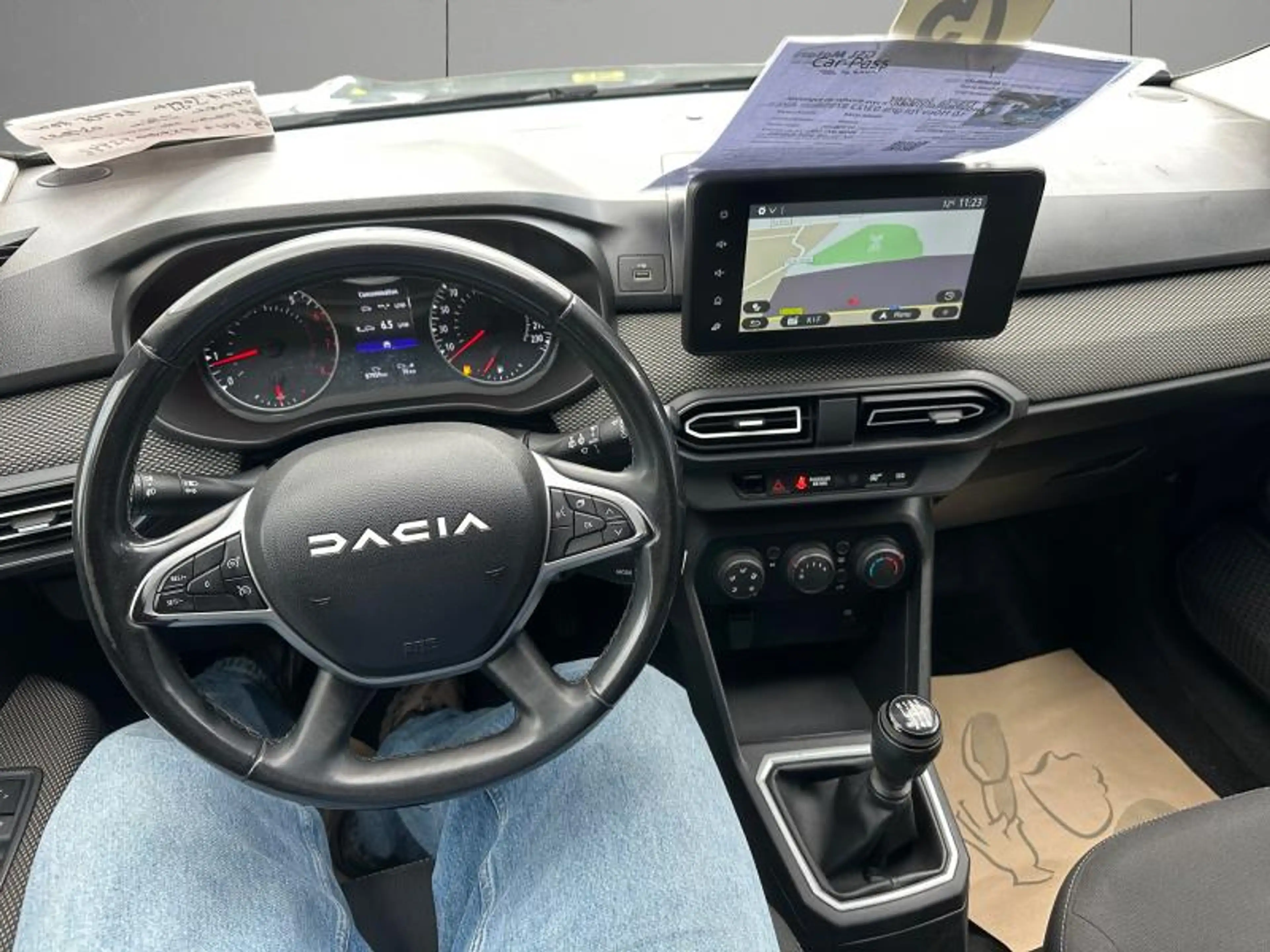 Dacia Jogger 1.0 110cv 7pl gris 03/23 87958km Airco GPS Cruise — photo 13