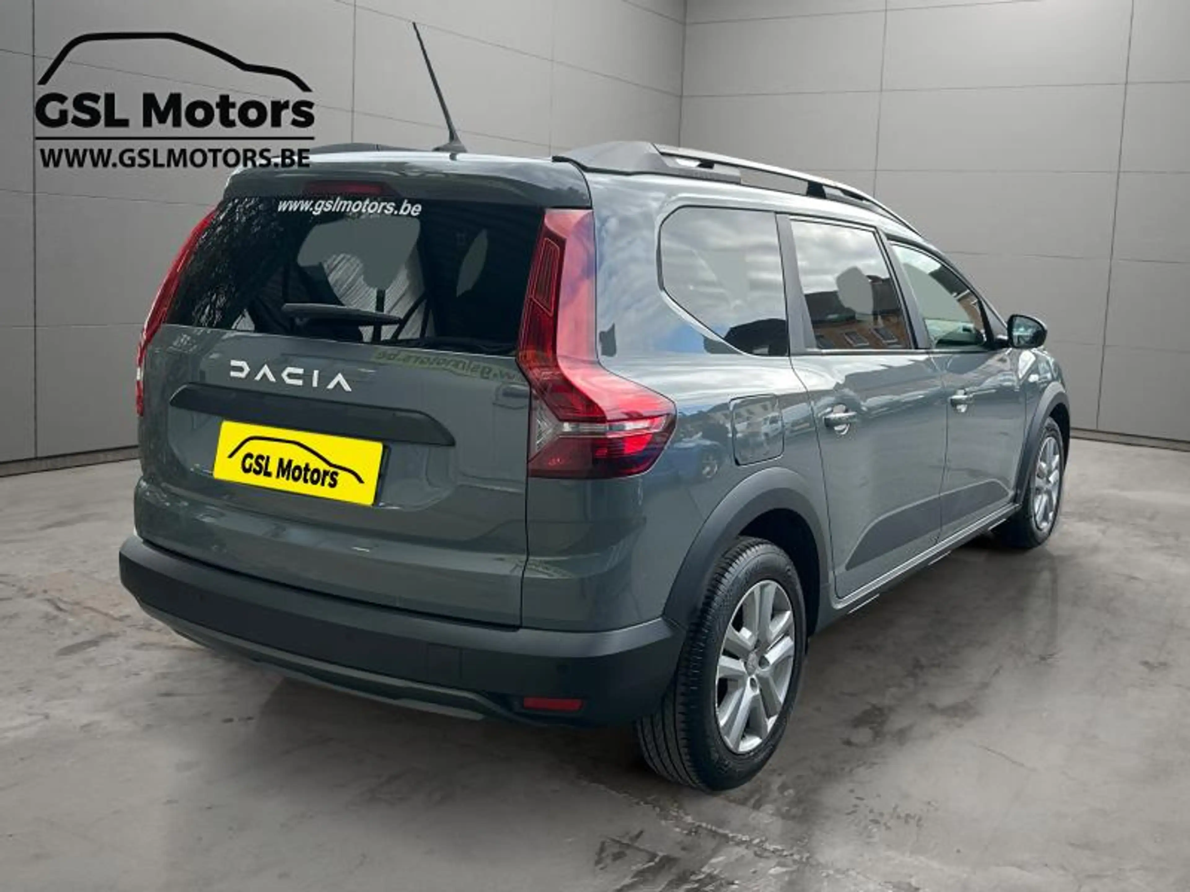 Dacia Jogger 1.0 110cv 7pl gris 03/23 87958km Airco GPS Cruise — photo 4