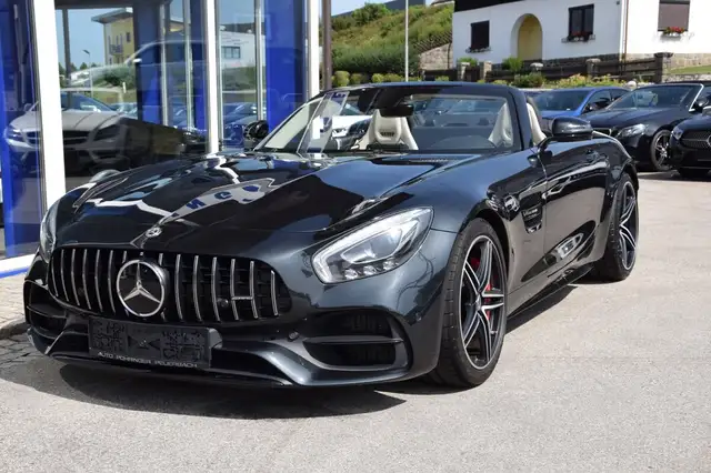 Mercedes-Benz Amg GT view 2