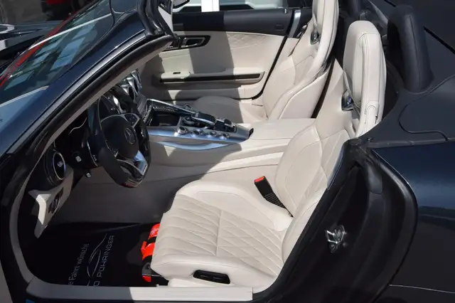 Mercedes-Benz Amg GT view 4