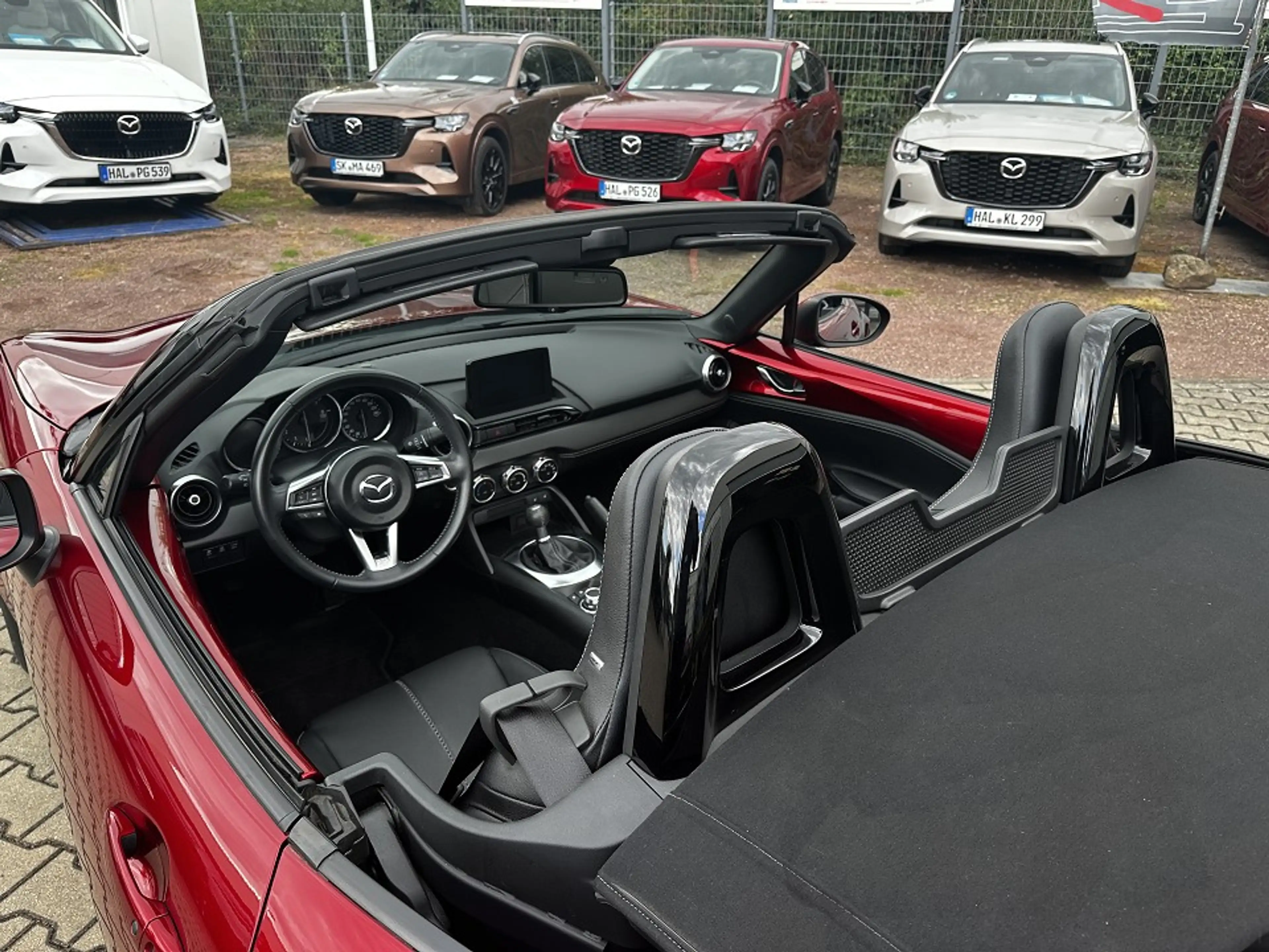 Mazda MX-5 Roadster SKYACTIV-G 2.0 6GS Selection ACT-P Select — photo 10