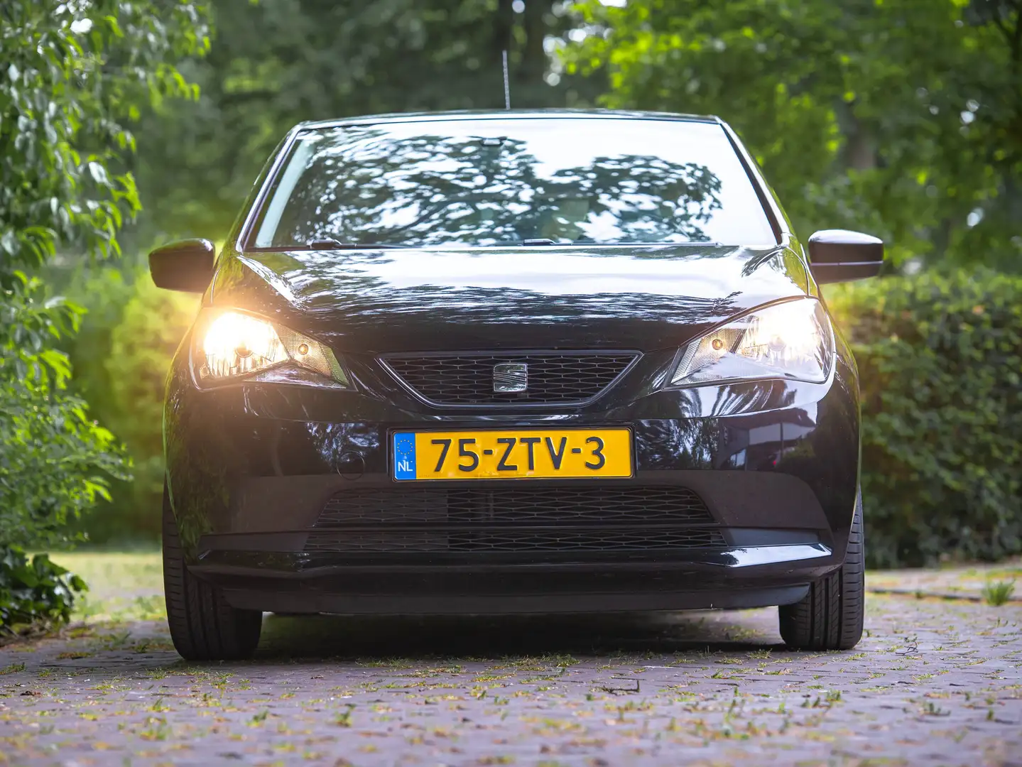 SEAT Mii Mii 1.0 Style Chic Чёрный - 1