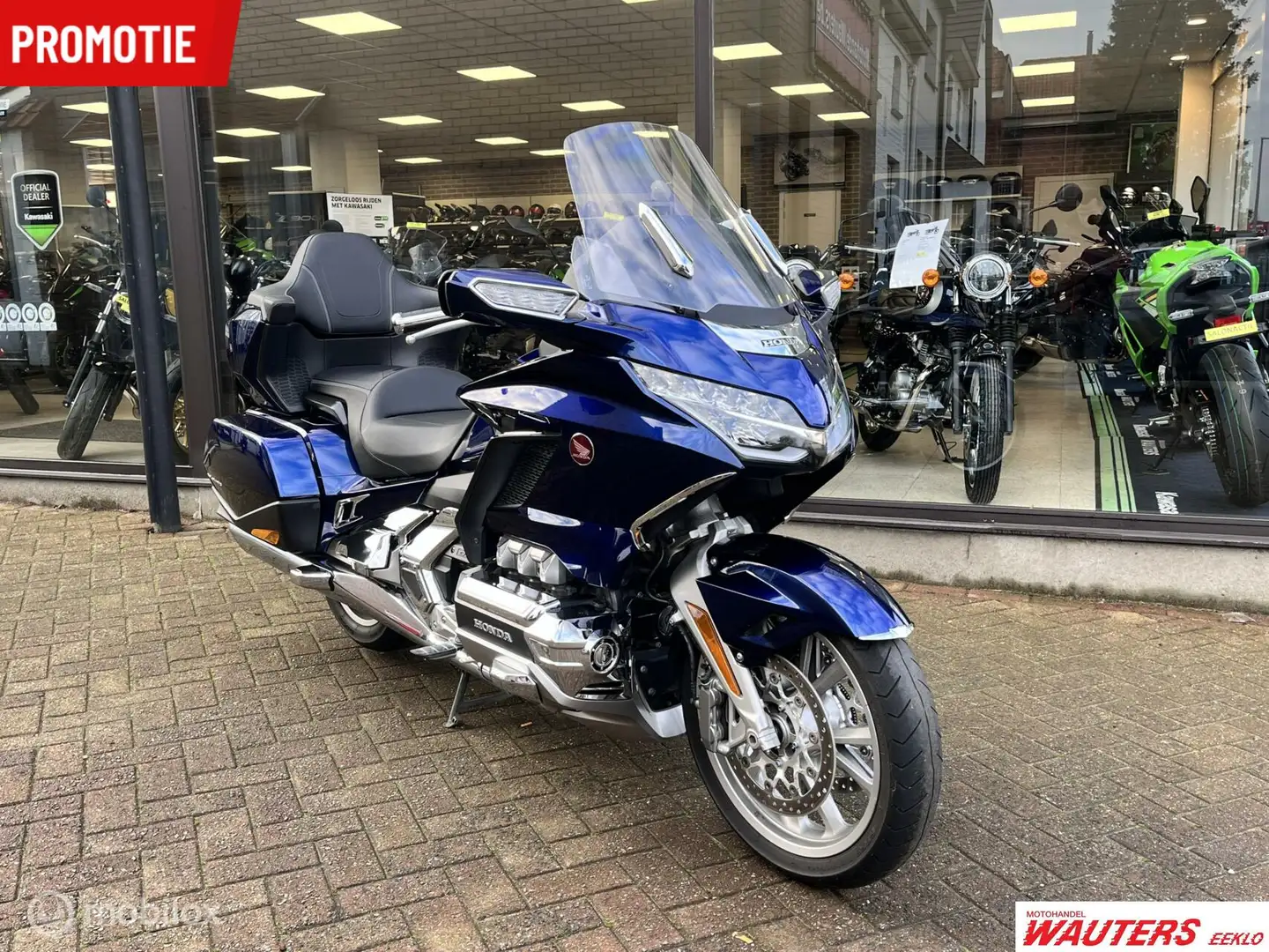 Honda GL 1800 GoldWing DCT Touring Deluxe Azul - 2