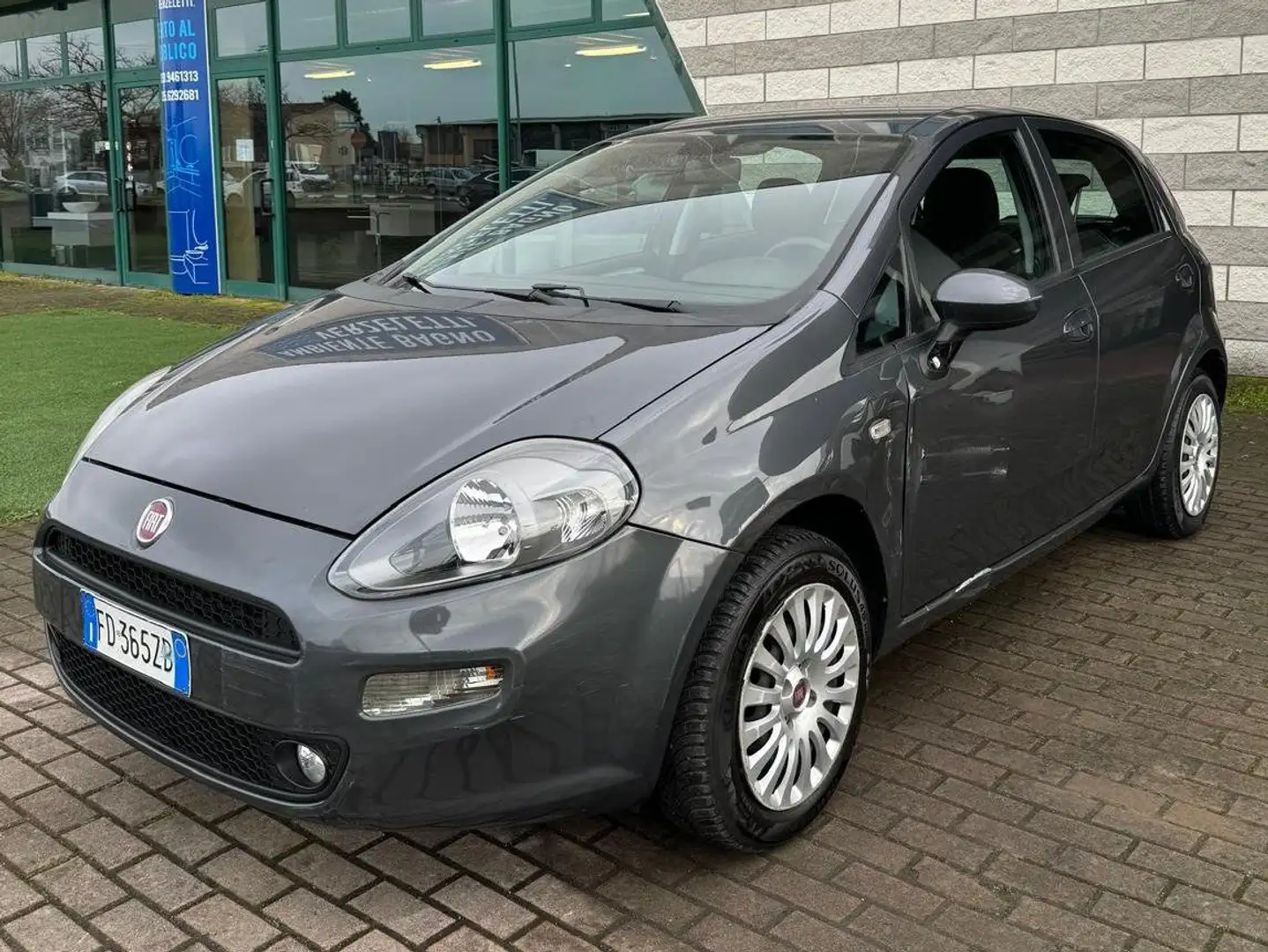 Fiat Punto Punto 5p 1.2 Lounge E6 Сірий - 2