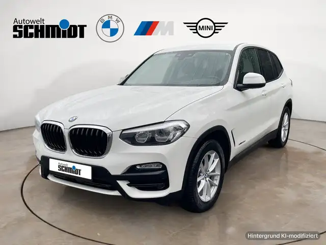 BMW X3 view 2