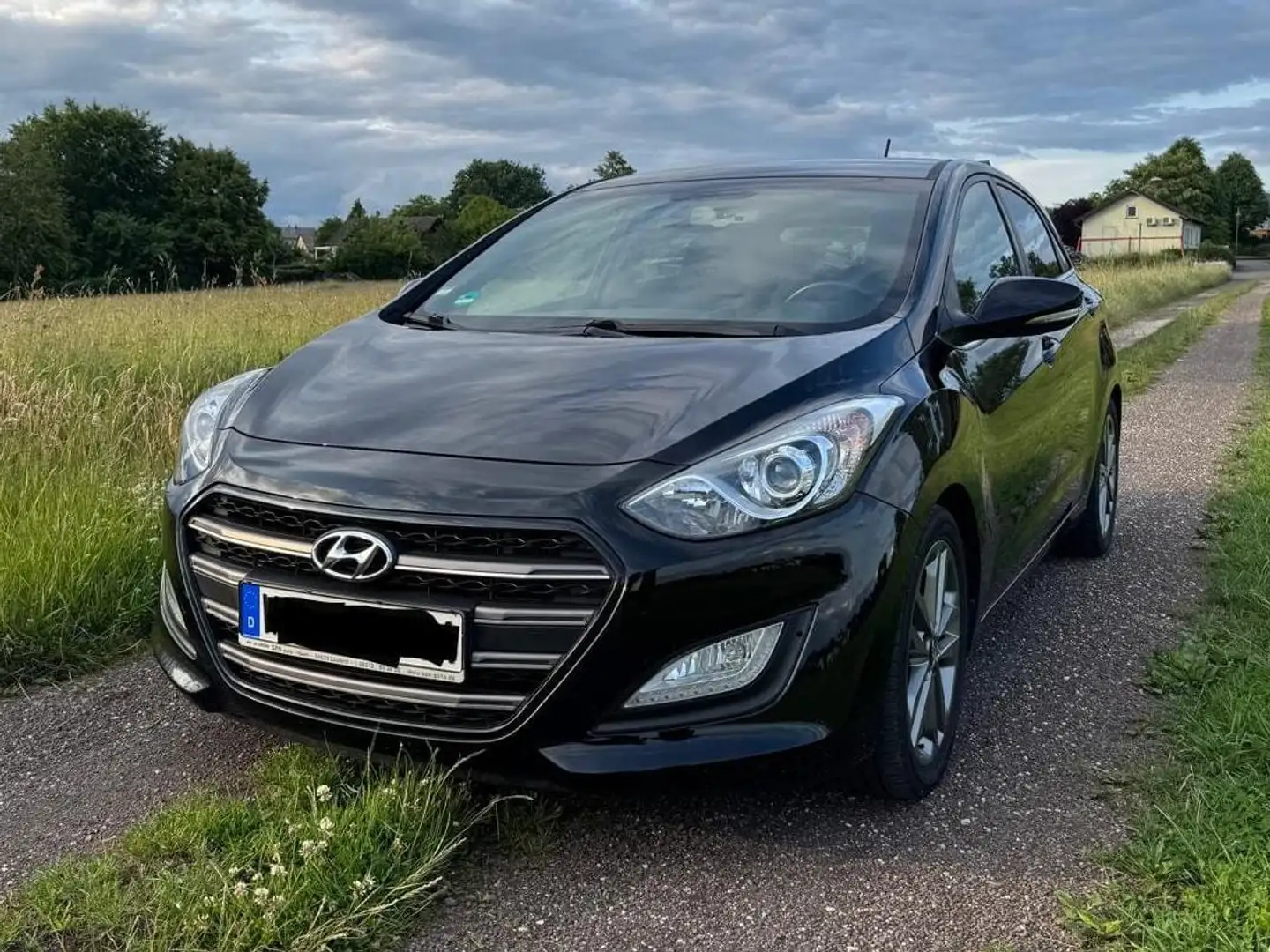 Hyundai i30 i30 blue 1.6 CRDi Passion Czarny - 1