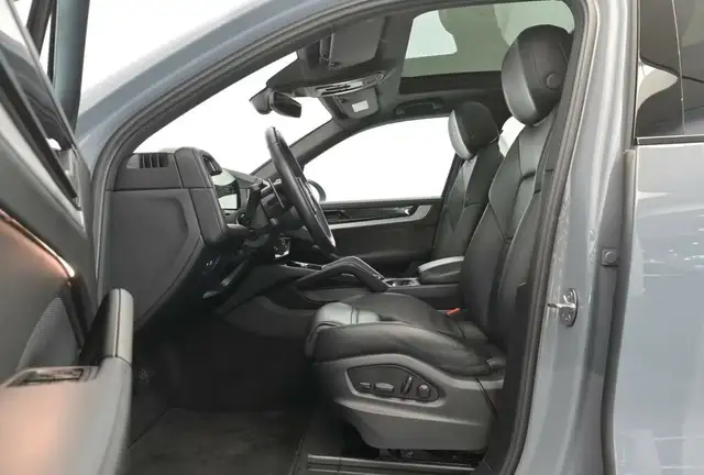 Porsche Cayenne E-Hybrid*BOSE*LUFT*HUD*INNO*PANO*AHK*14WEG Ansicht 5