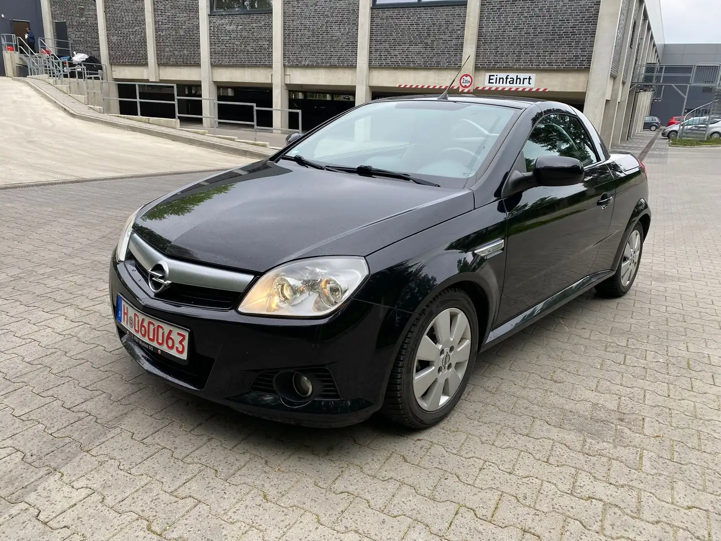 Opel Tigra Edition 1,4 Negro - 1