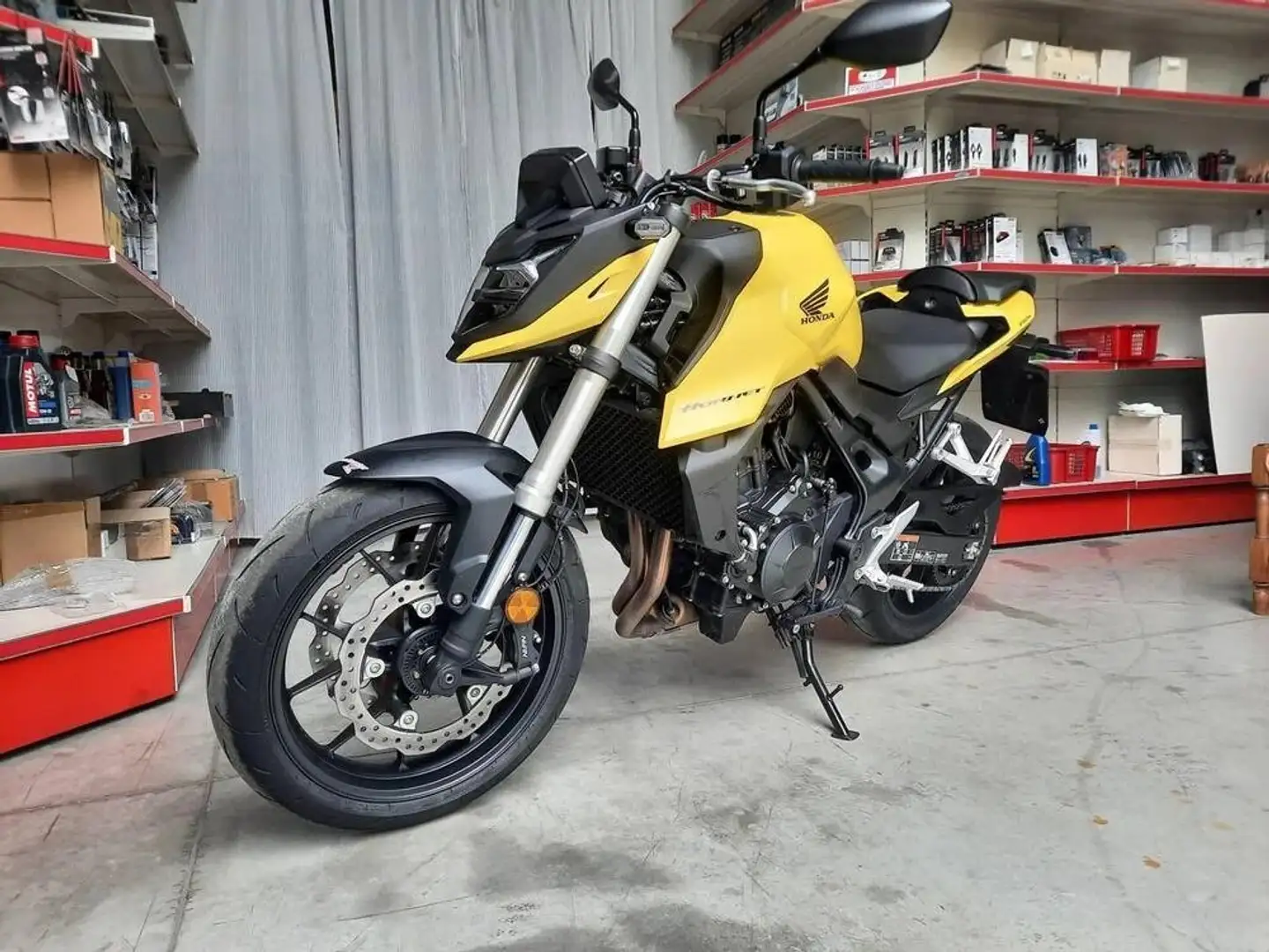 Honda CB 750 Giallo - 1