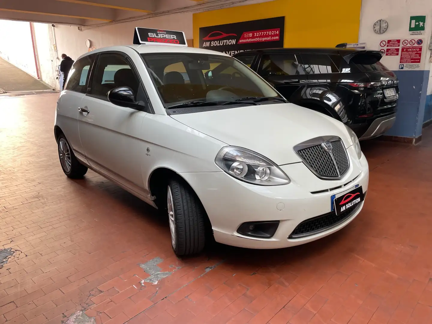 Lancia Ypsilon Ypsilon 1.2 Neopatentati Euro 5 Bianco - 2