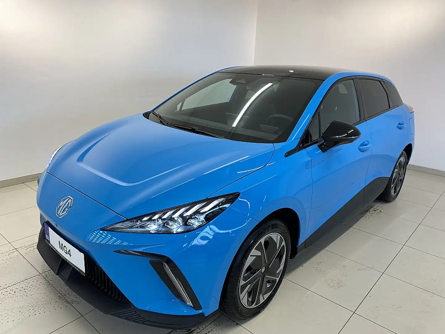 MG MG4 EV 64 kWh Luxury Blau - 1